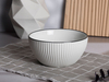 Service de table en porcelaine avec bord noir