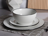 Service de table en porcelaine avec bord noir