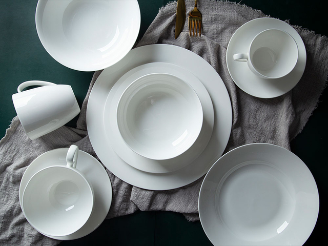 Service de table élégant en porcelaine pour la maison