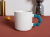 Tasse à café en céramique avec poignée perlée unique